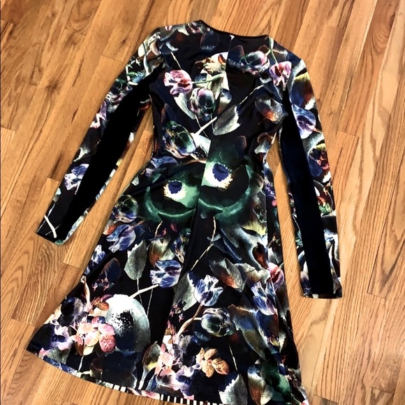 Clover Canyon Long Sleeve Neoprene Dress ~ Size Small - Picture 5 of 7